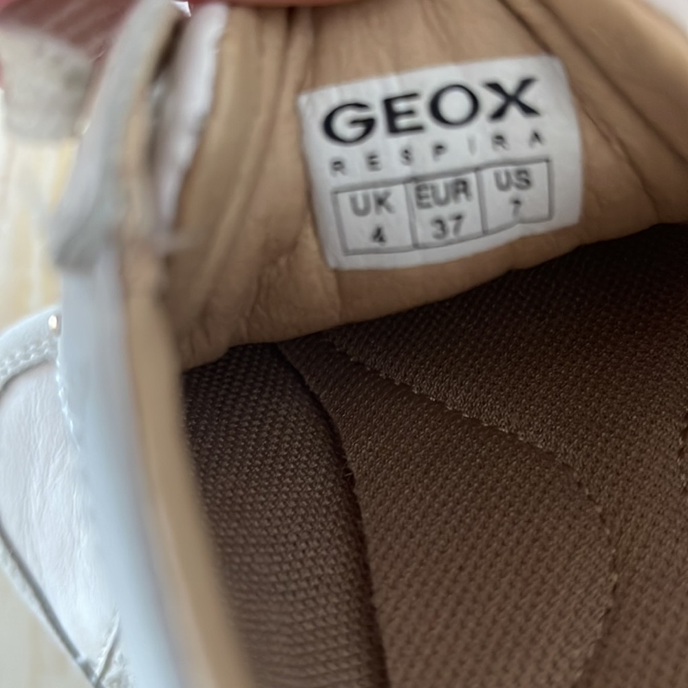 Geox White Leather Sneakers with Gold Accents - Picture 6 of 6